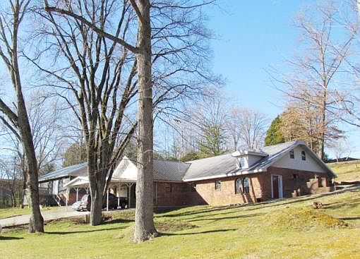 3rd image of 2794 Lakeland Dr