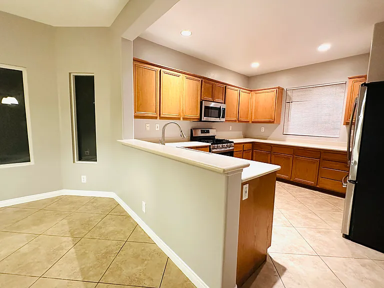 1436 Orange Tree Ln — Photo 10