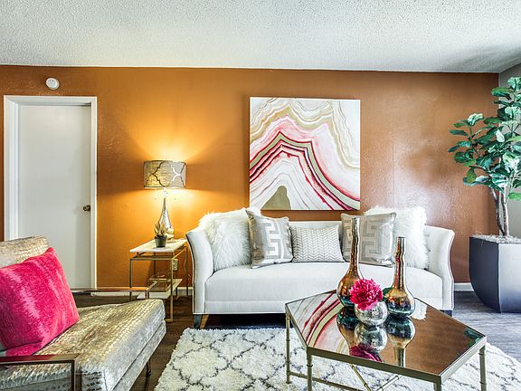 5th image of 6003 Abrams Rd #2002