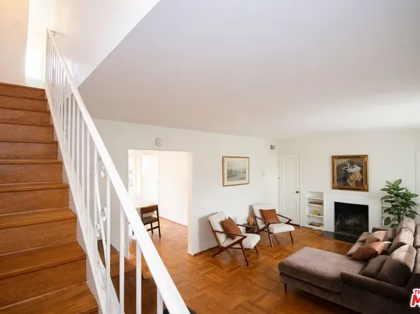 5482 Village Grn, Los Angeles, CA 90016