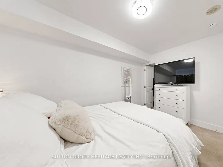 1215 Bayly St #506 — Photo 20