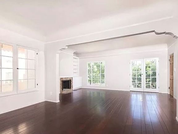 4th image of 753 N Croft Ave #1/2