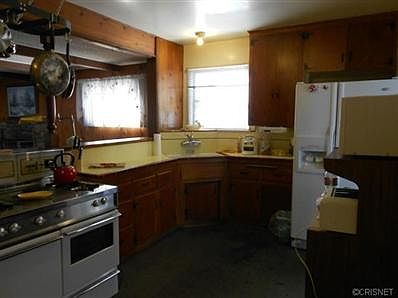 4th image of 5330 W 126th St
