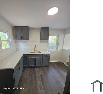 3 bed, $1,900 — Photo 2