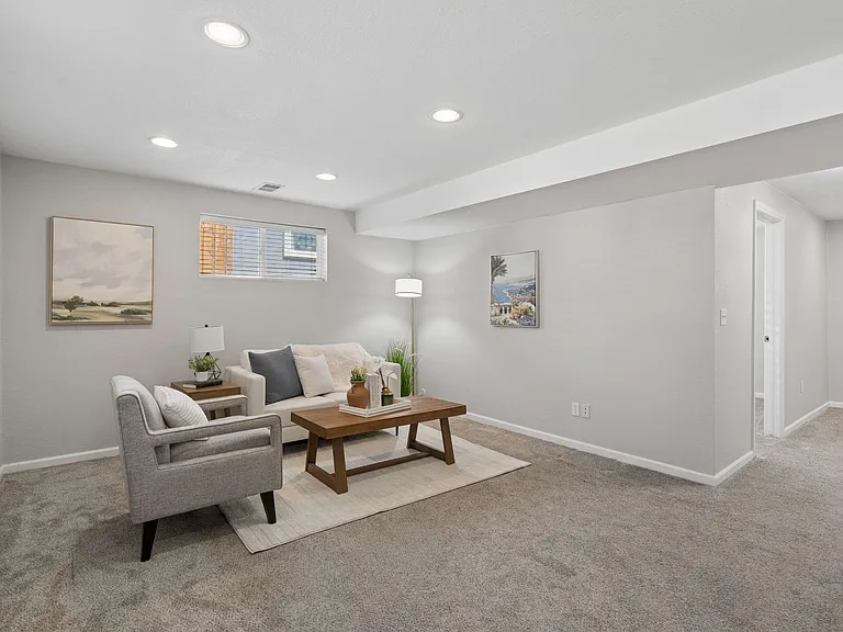 3145 S Fox St — Photo 38