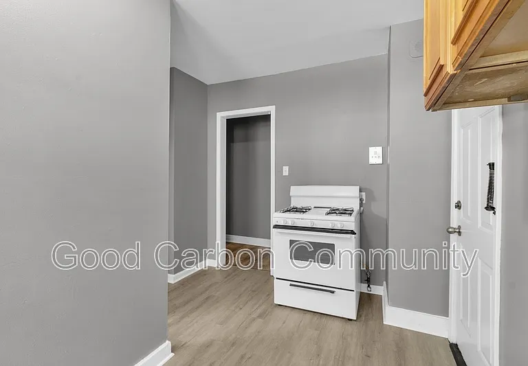 328 Elmwood Ave #2 — Photo 10