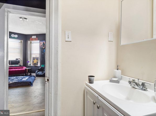 baltimore-maryland-131261142 picture