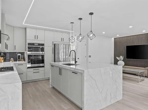 101 Bridlewood St E, Calgary, AB T2Y 3R7