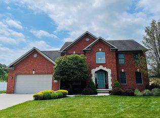 876 Meadowood Dr, Barberton, OH