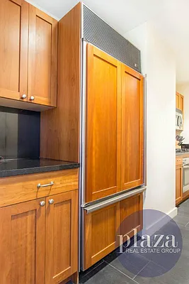 Rented by Plaza Real Estate Group | media 23