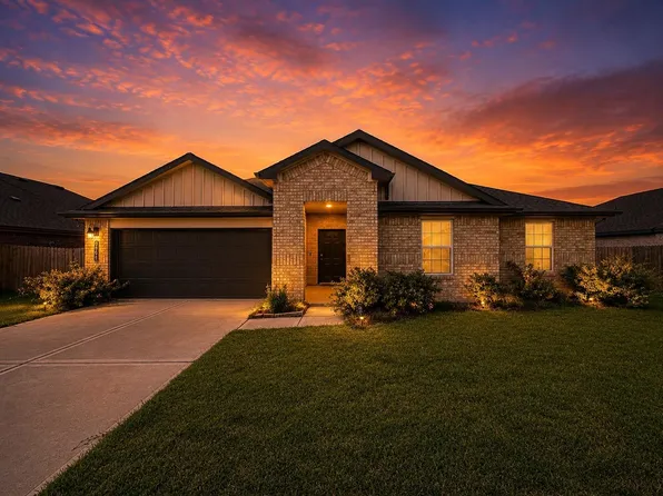 8706 Marlow Dr, Texas City, TX 77591