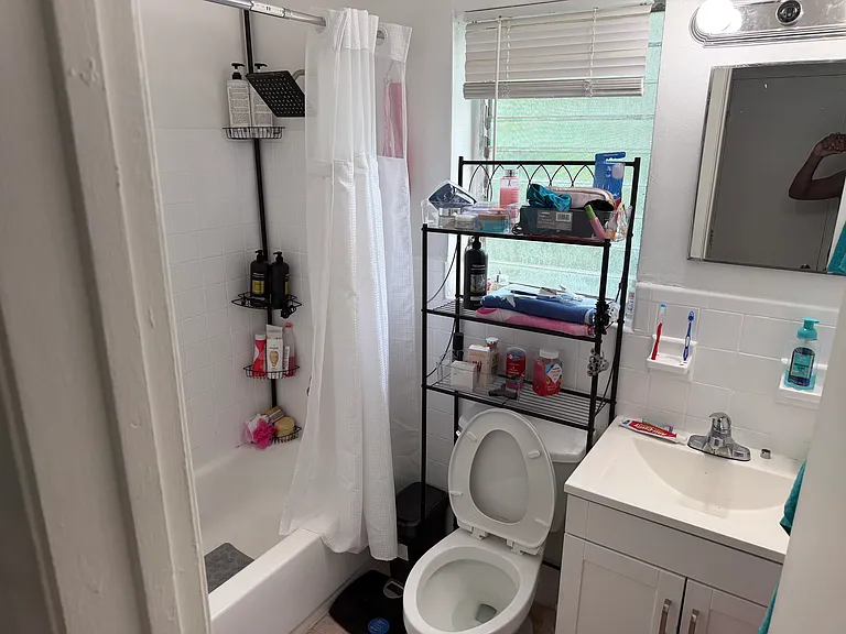 519 NE 83rd St #12 — Photo 3