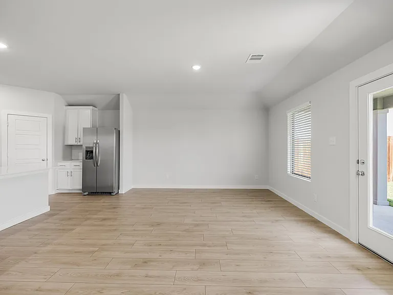 1136 Del Rio Dr — Photo 10