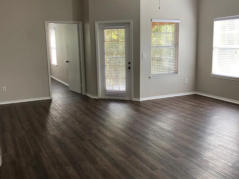 409 Summit Ridge Pl #303 — Photo 2