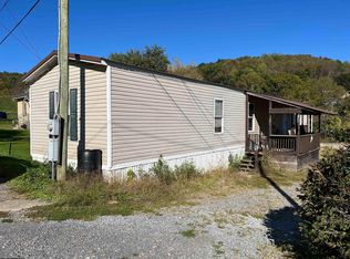 42 Pricetown Rd, Weston, WV 26452