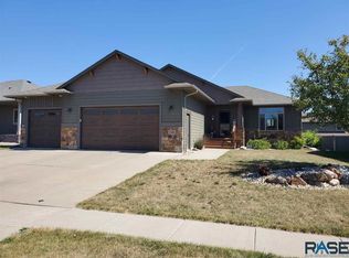 5308 S Westwind Ave, Sioux Falls, SD 57108