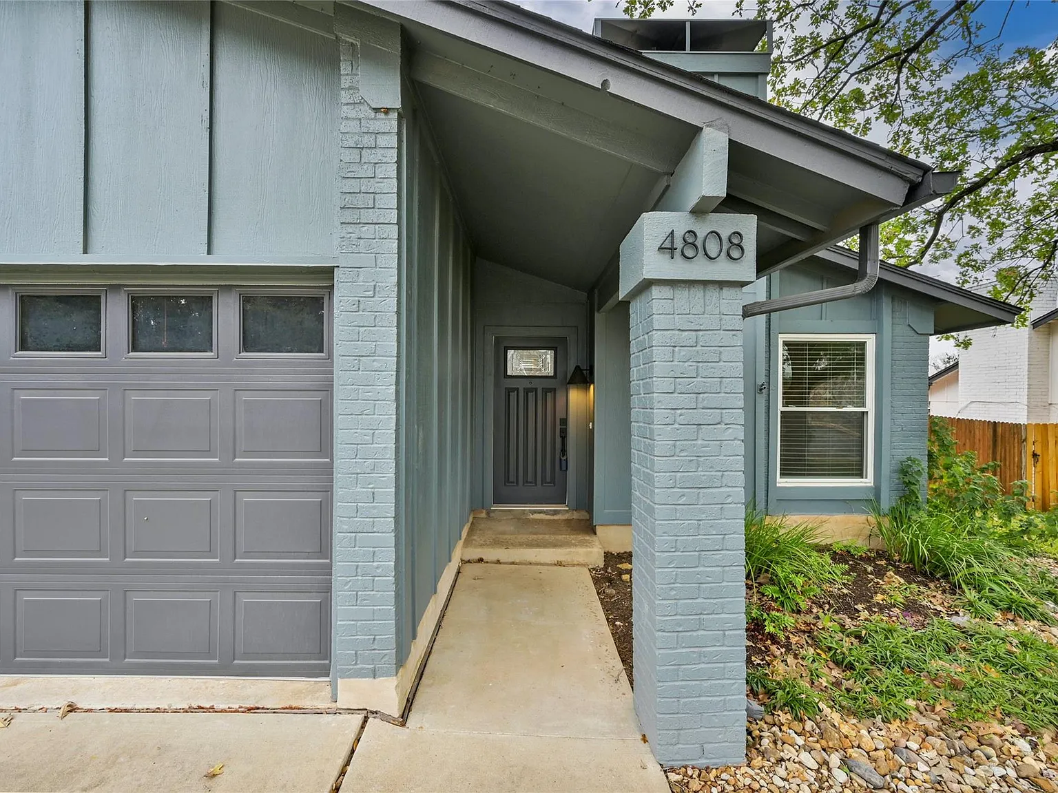3 bed, 2.0 bath, 1510 sqft, $2,800 — Photo 2