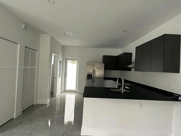 723 NW 19th Ave #A — Photo 12