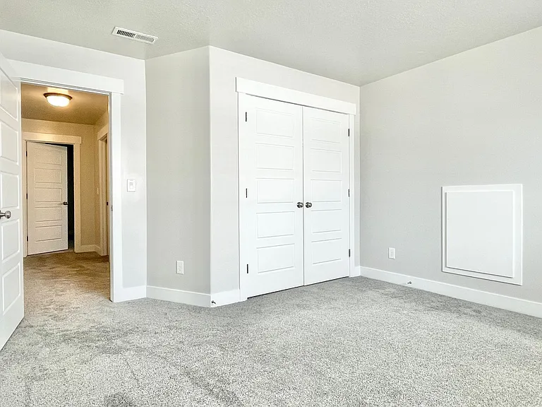 1572 N 3950 W — Photo 23
