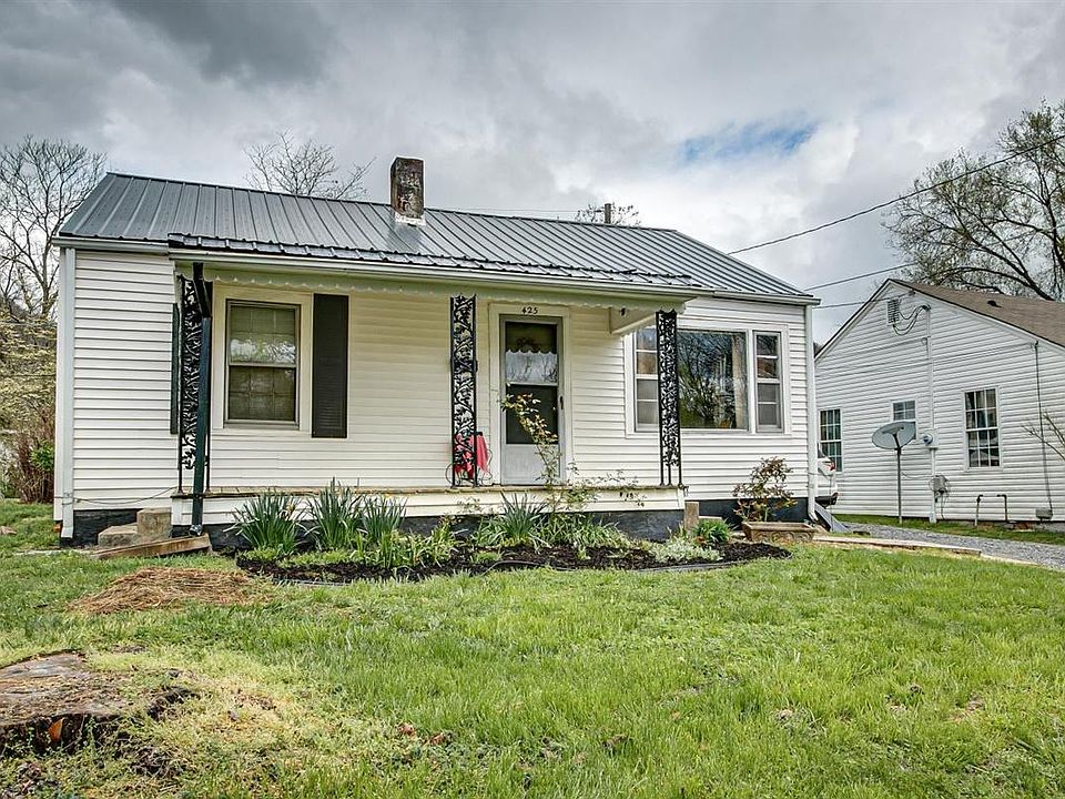 1st image of 425 McMinn St