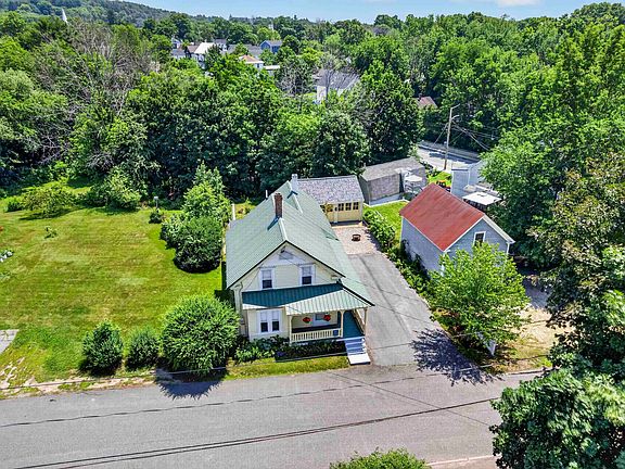 2nd image of 20 Tibbetts Street