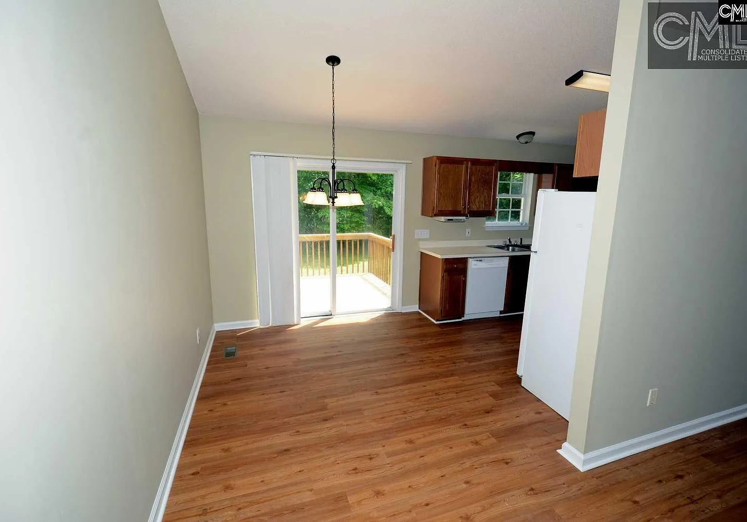 3 bed, 1300 sqft, $1,500 — Photo 3