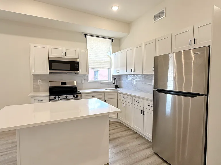1240 Ritner St #3 — Photo 15
