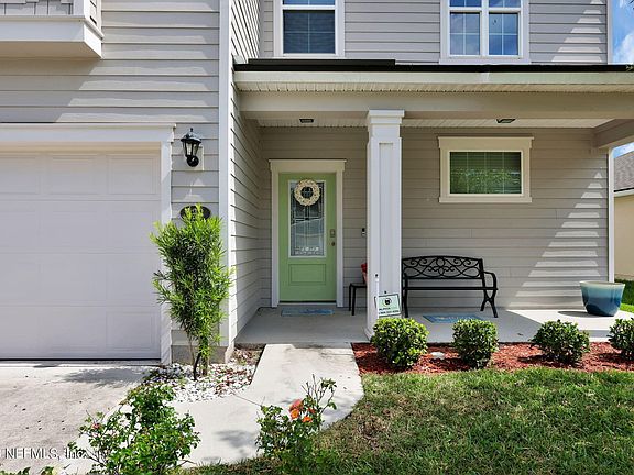 3rd image of 138 GLASGOW Drive