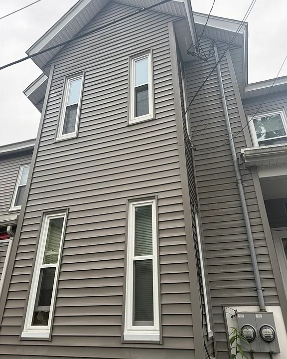 1 Rockdale Ave #2
