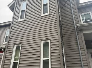 1 Rockdale Ave #2, Lowell, MA 01854