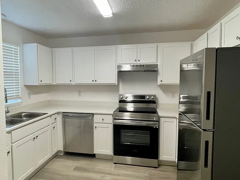 Concord Crossing Apartments — Photo 22