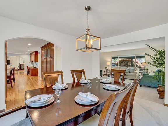 3rd image of 1027 Shadow Brook Dr