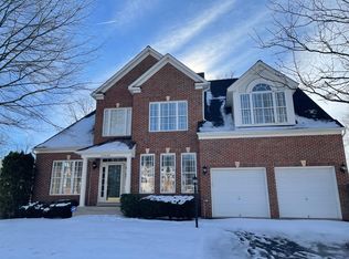 21330 Meadow Field Ct, Ashburn, VA 20148