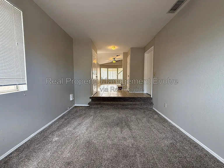 3725 E Taro Ln — Photo 5