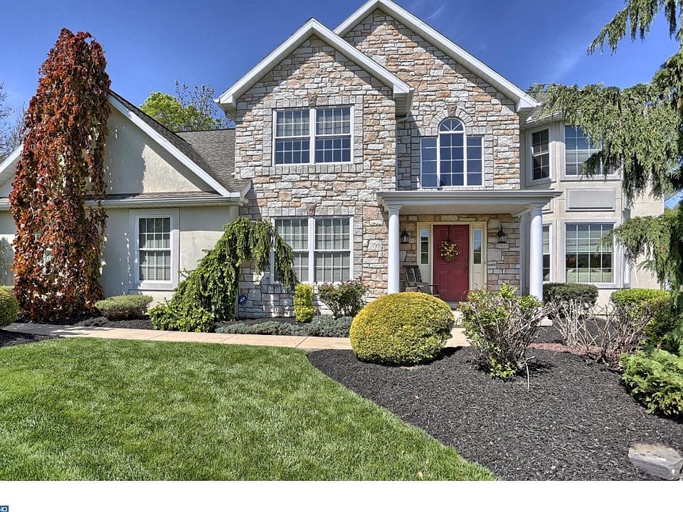 1st image of 101 Fox Hill Dr