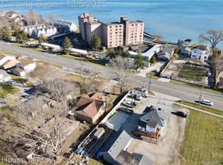 34437 Jefferson Ave, Harrison Township, MI 48045