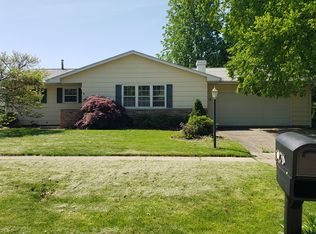 1207 Broadmoor Dr, Champaign, IL 61821