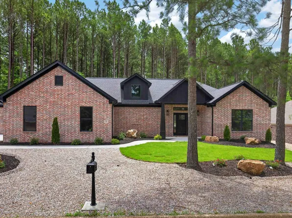 24 Realeza Ct, Hot Springs Village, AR 71909