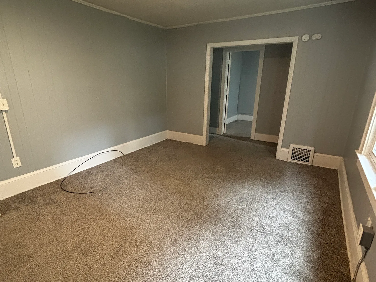 3 bed, 1.5 bath, 1088 sqft, $1,185 — Photo 4
