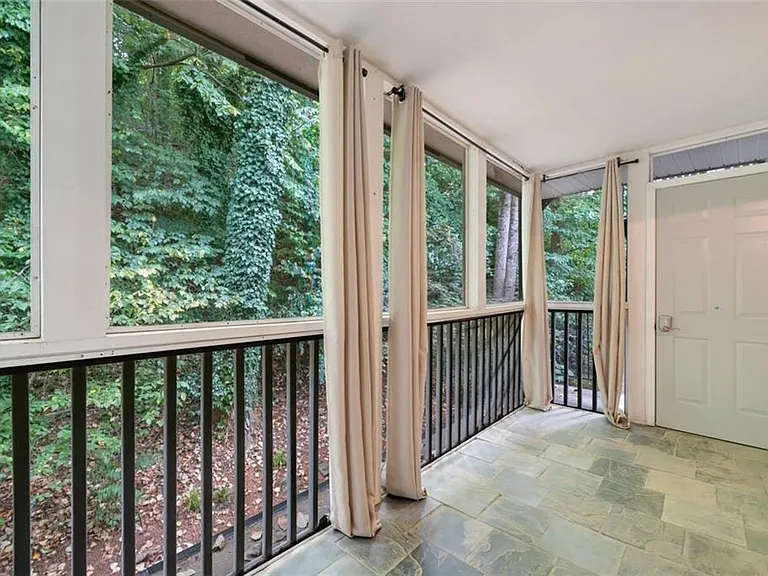 1445 Monroe Dr NE #F15 — Photo 24