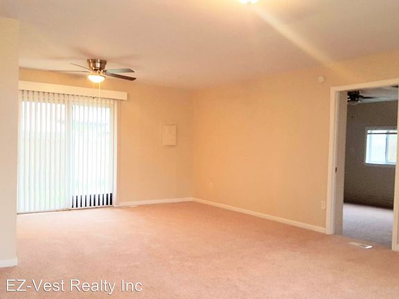 2nd image of 613 Greenville Ct