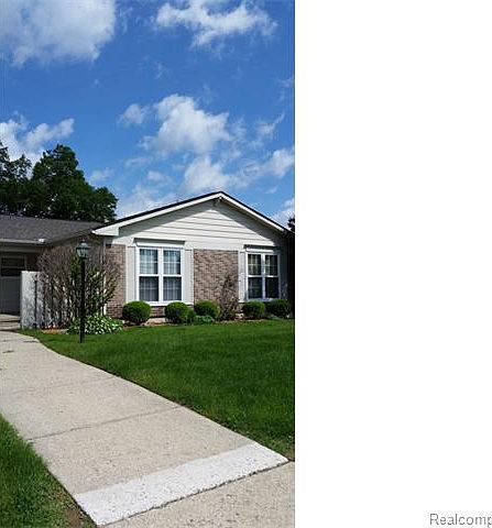 1st image of 39887 Village Wood Ln #379