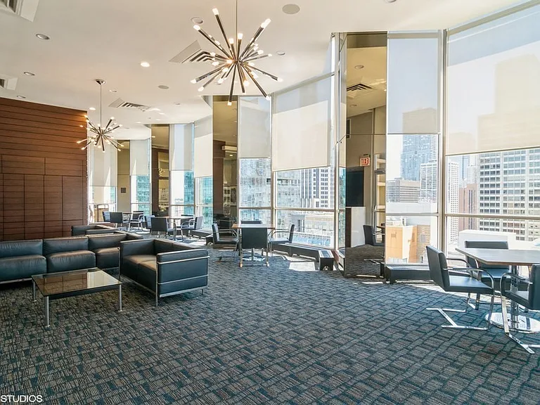 535 N Michigan Ave #1308 — Photo 15