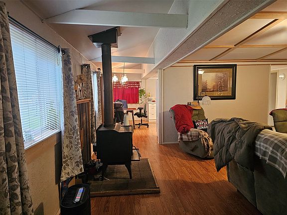 4th image of 162 Little Correy Ln