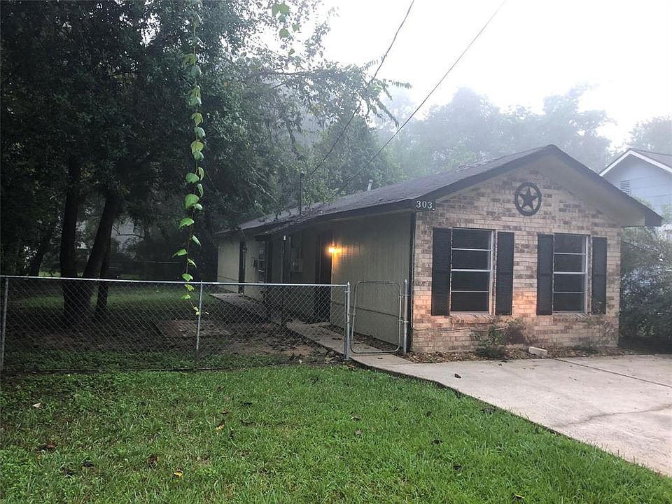 1st image of 303 Oxford St