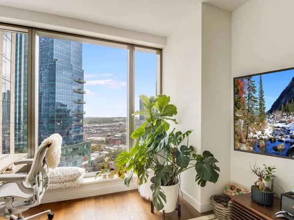 99 Hudson Street image 2 of 24