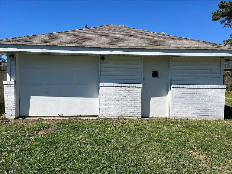 3461 Gamage Dr — Photo 29