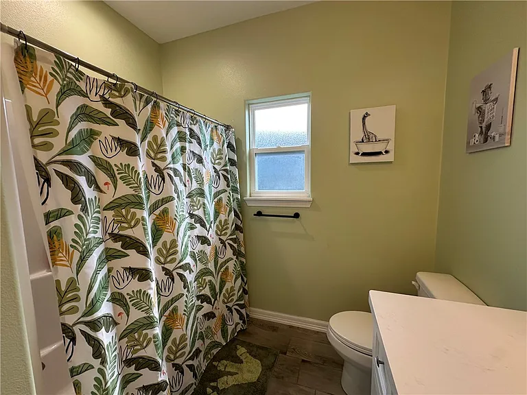 1807 Bay Landing Dr — Photo 23