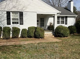 1306 Oakwood St, Bedford, VA 24523
