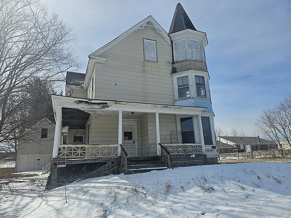 4th image of 13 Founders Street